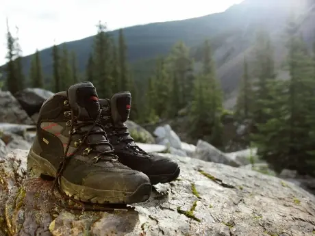 picking hiking boots