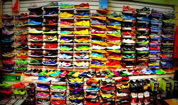 on running shoes store